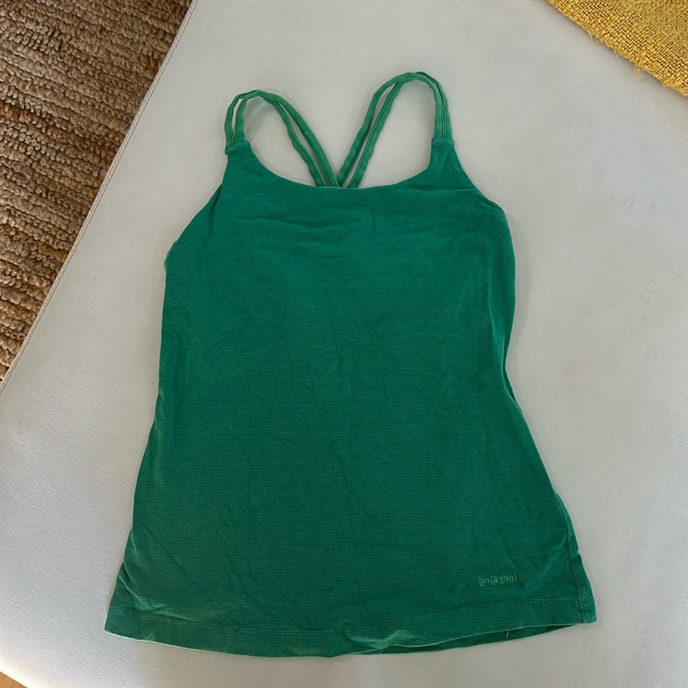Patagonia criss cross racerback tank with built in bra. XS.